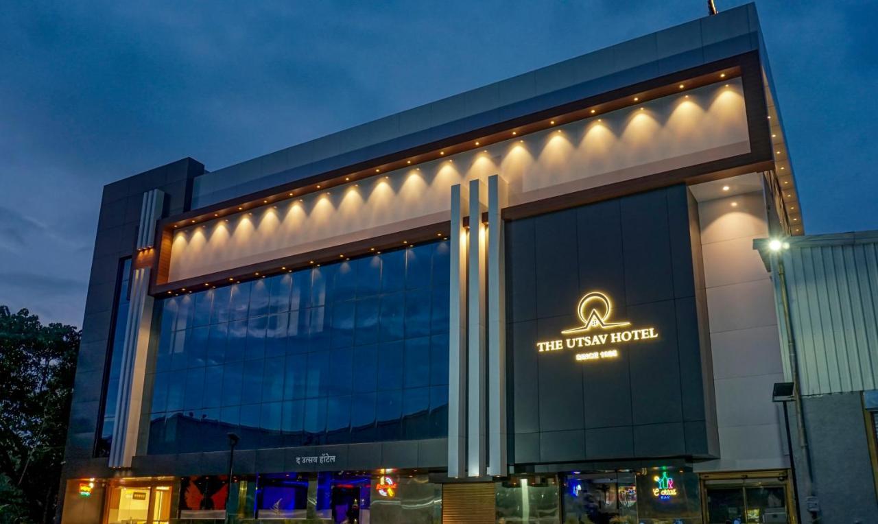 Treebo The Utsav, Nashik Hotel Екстериор снимка